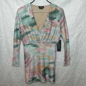 Multicolored bebe dress! A long-sleeve mini with subtle sparkle and shine 🤩